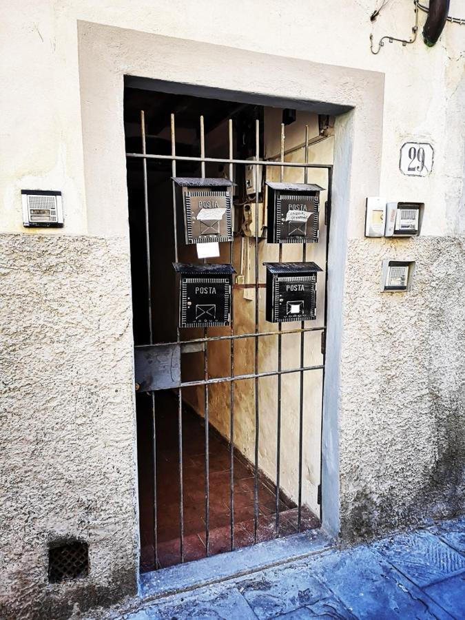 Florentine Style Apartment In San Frediano Флоренция Екстериор снимка